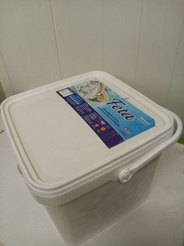 Feta tärnad